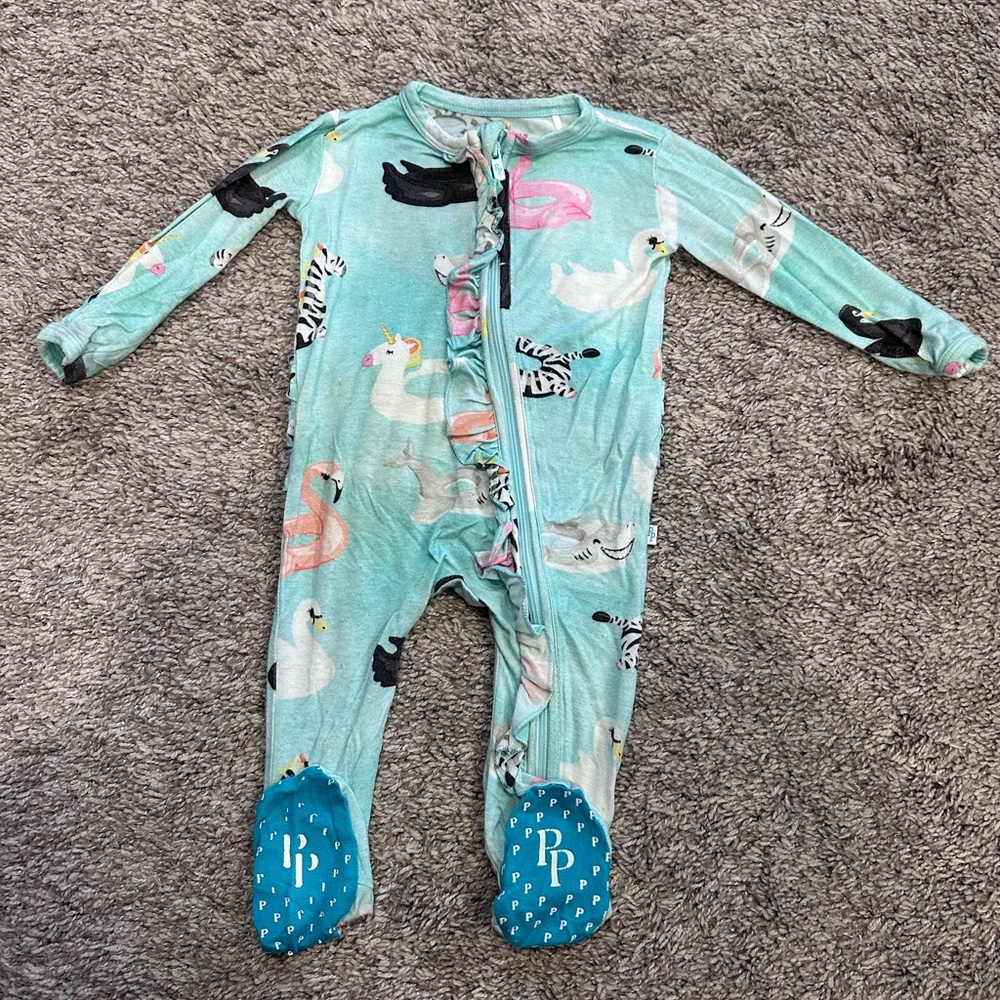 Posh Peanut 0-3mo Lenny Ruffle Footie